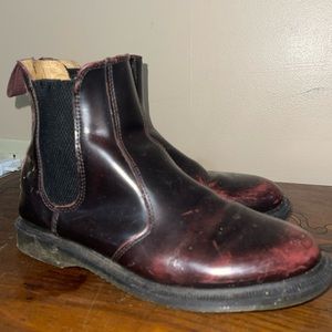 8.5 Chelsea boots doc marten